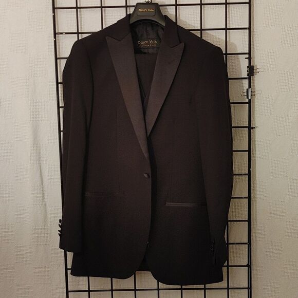 MEN'S DOLCE VITA 3 PIECE SUPER 150'S SLIM FIT BLACK TUXEDO. - Picture 1 of 16